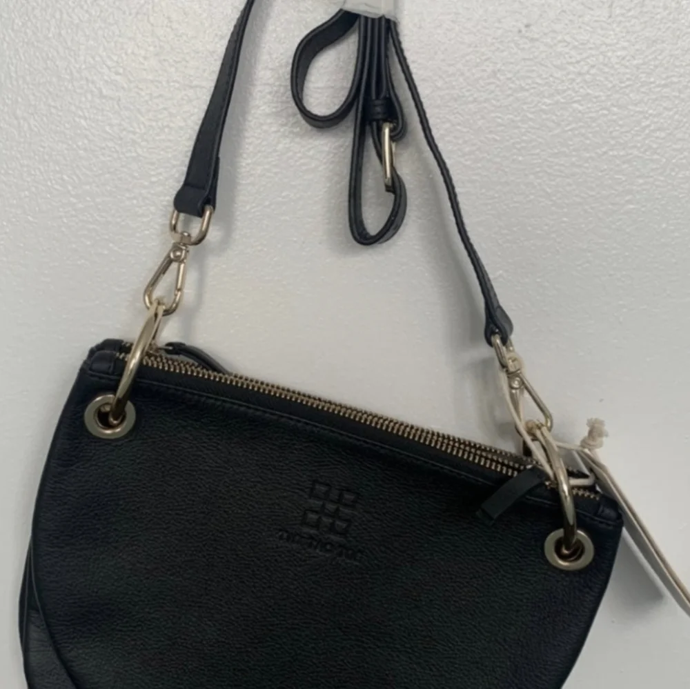 Crossbody Purse Black Leather Shoulder Bag Gold Hardware shoulder strap tote
